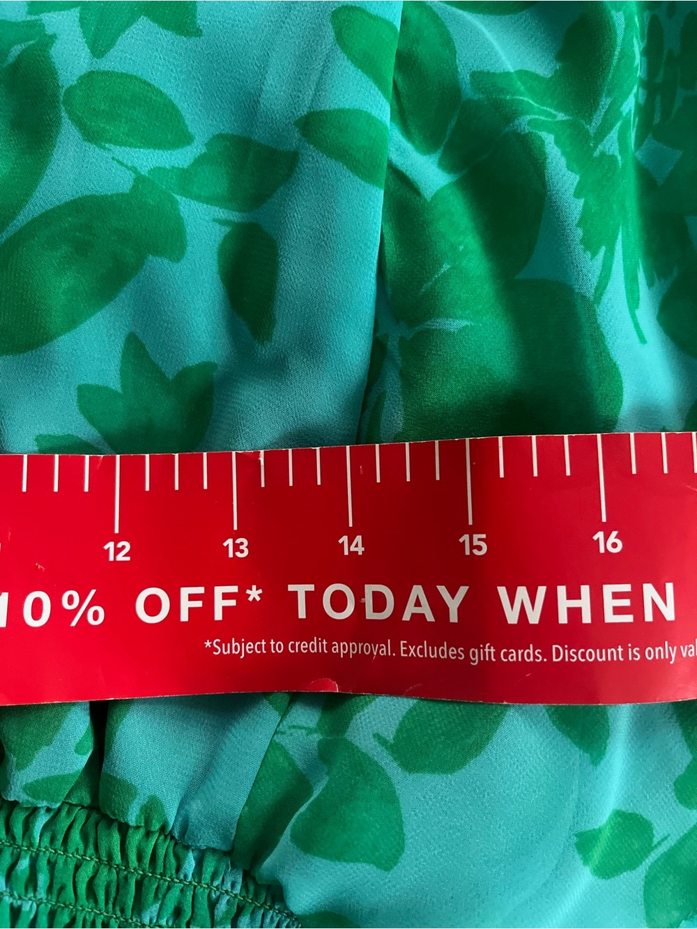 Jessica Howard 10p petite Green Floral V-Neck Short Sleeve Dress - Picture 5 of 7